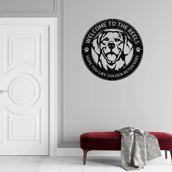 Personalized Golden Retriever metal dog sign in 16 gauge steel for pet wall decor, custom family name plaque for home and dog lover gift art.